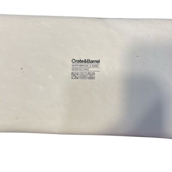 Crate & Barrel vanity-kitchen tray freeform rim ripples in the light Porcelain - Picture 5 of 8